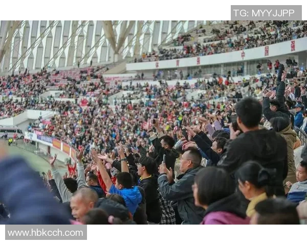 足球明星35生日庆典盛况空前球迷共庆传奇时刻