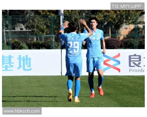 淄博蹴鞠迎战山西球队全力以赴争夺胜利的精彩对决